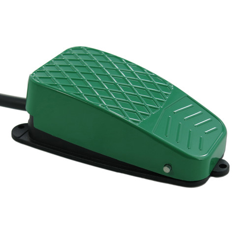 X-keys USB 3 Switch Interface with Red and Green Commercial Foot Switch